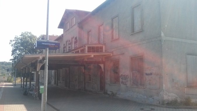002_D2_Kahla_Bahnhof_20150809