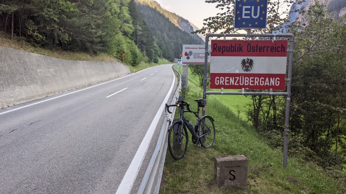 023_Unterengadin_Pierrot_Grenze_20230911