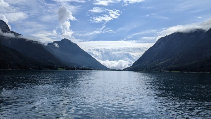 041_Achensee_BlickNachMaurachUndZurMartlspitze_20230913